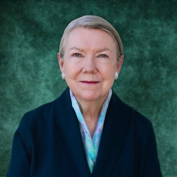 Honor-Huntington-600x600